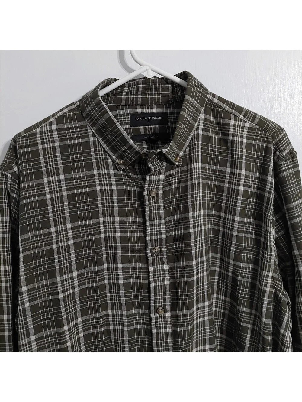 Banana Republic Men's Standard Fit Large Olive Green Plaid Button-Up Shirt